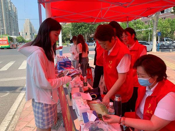 助力学子圆梦，践行国企继续  安徽尊龙凯时地产集团组织爱心助考公益运动